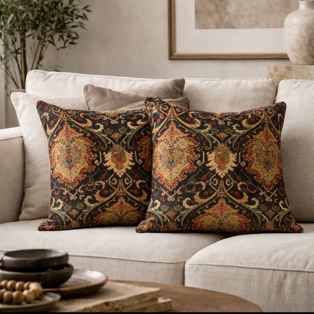 Set of 2 Decorative Throw Pillows Covers– 22” x 22”